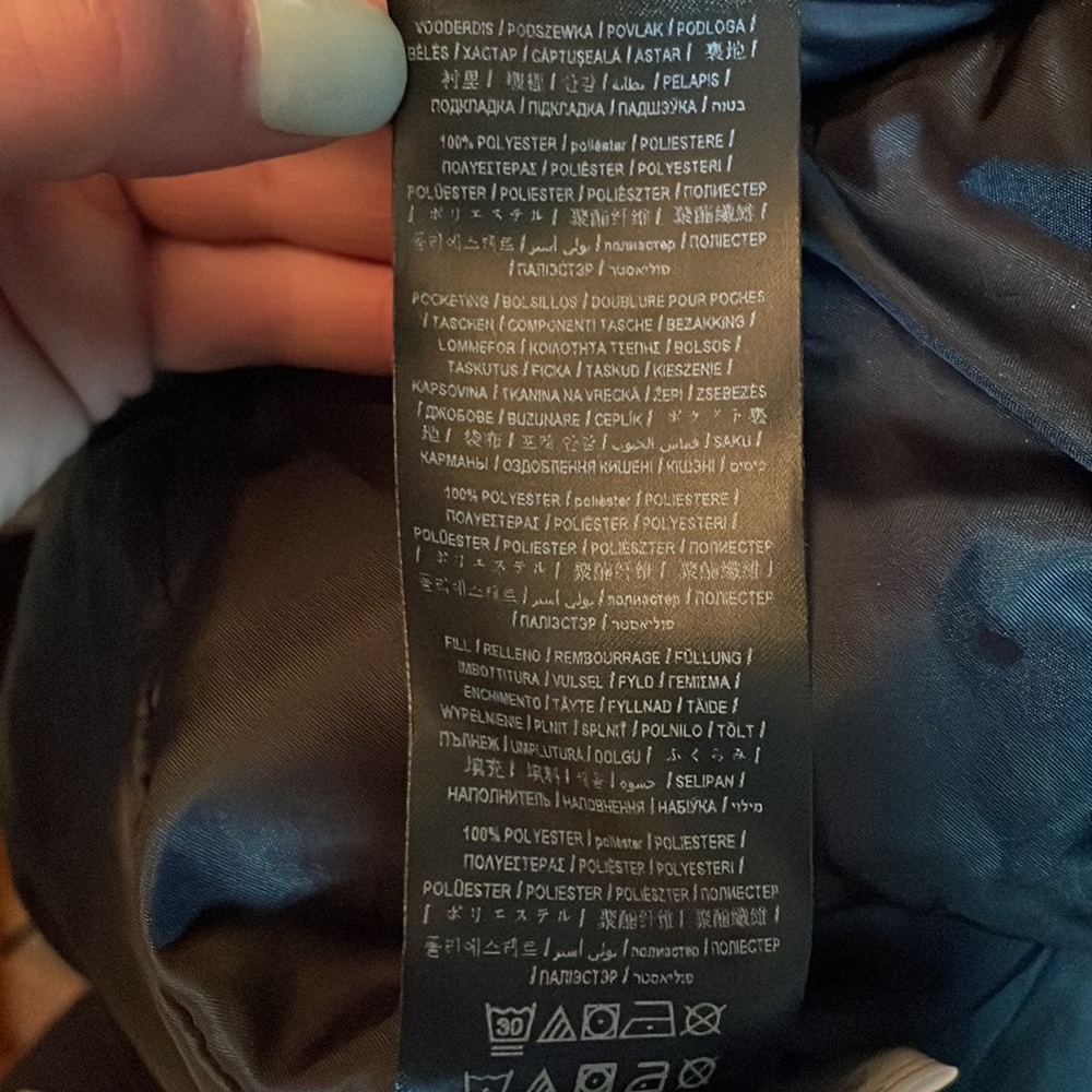 Guess Puffer Jacket - image 7